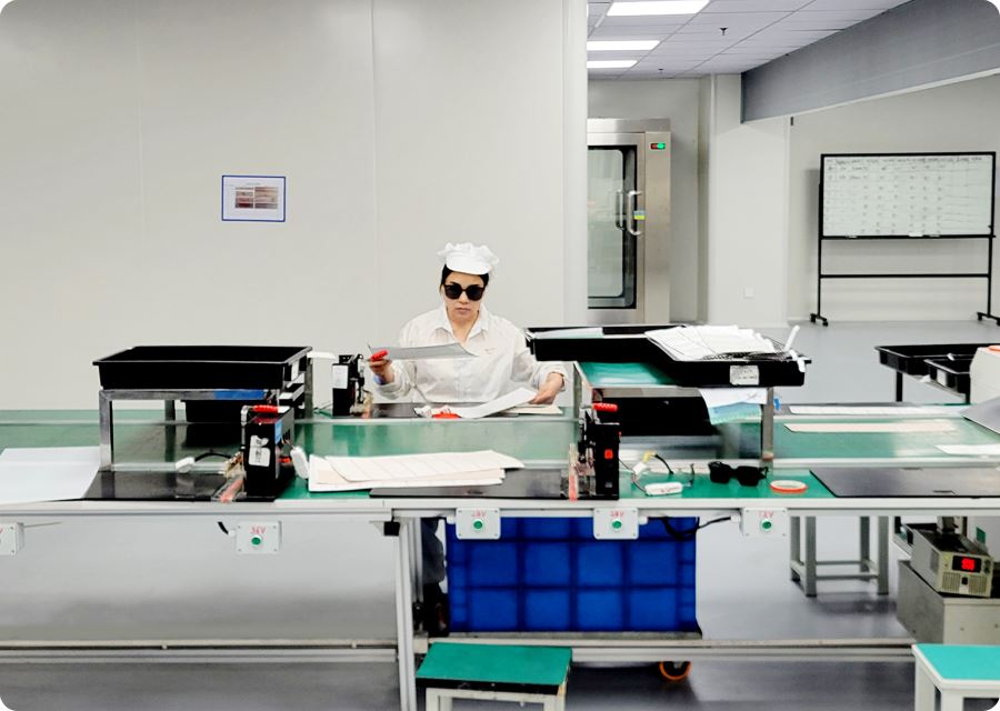 Independent Production Throughout the Entire Supply Chain - Service - COLORS Lighting